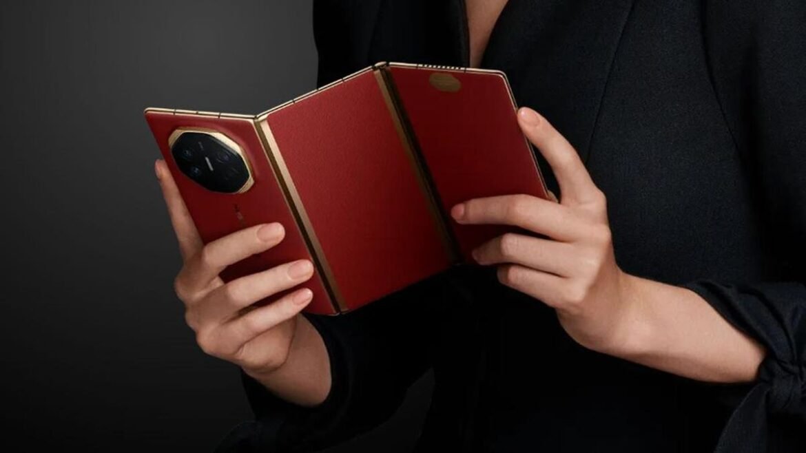 huawei mate xt ultimate design