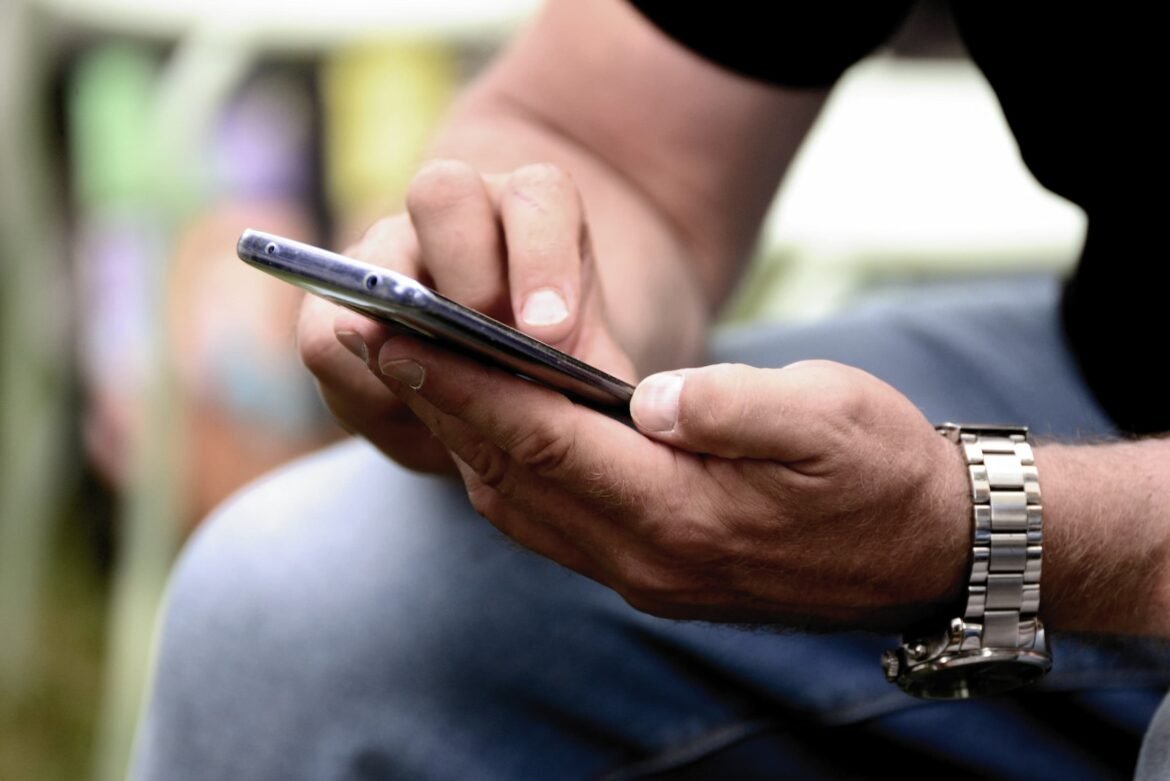 Cara Cek Orang yang Pakai WiFi Kita Lewat HP, Mudah dan Praktis