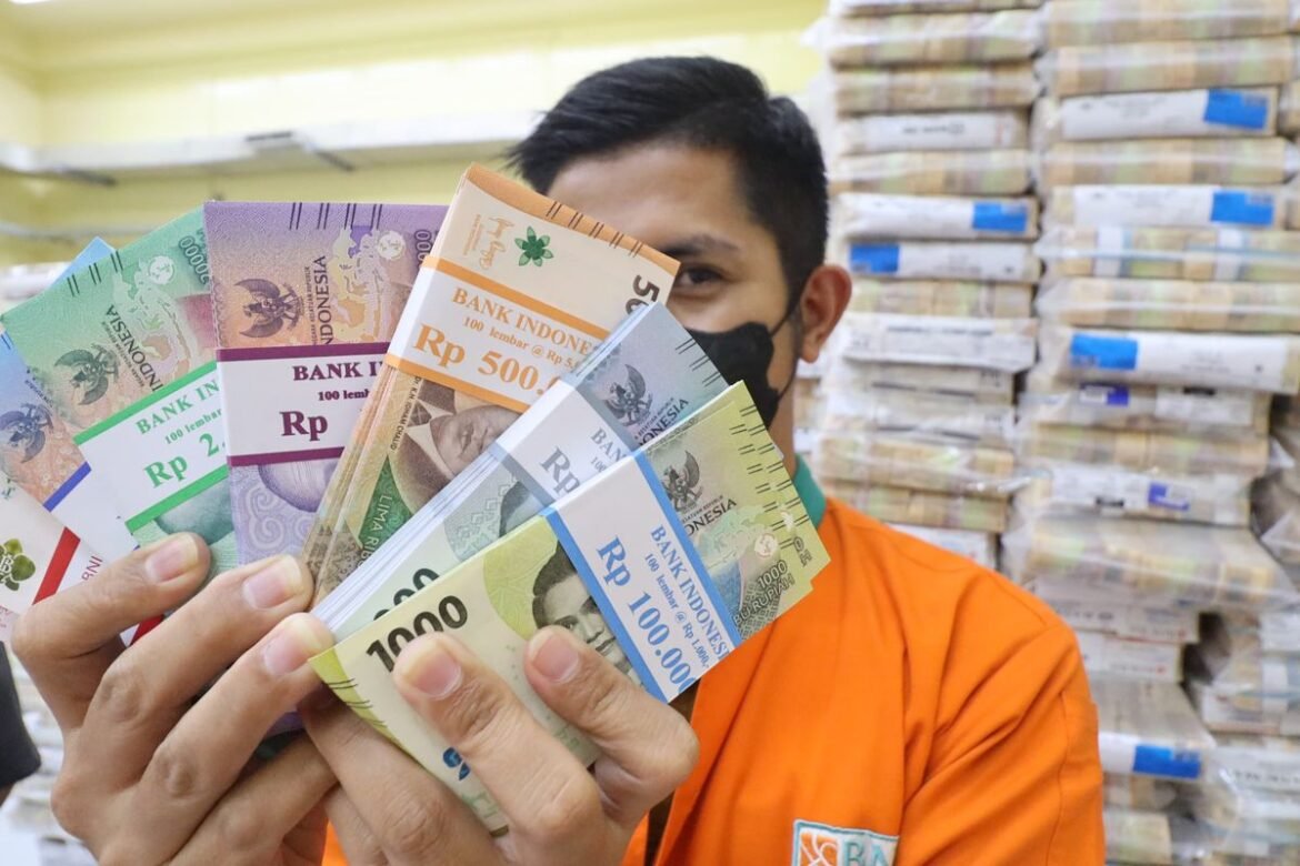 Hukum Tukar Uang Baru Menjelang Lebaran Menurut Ulama